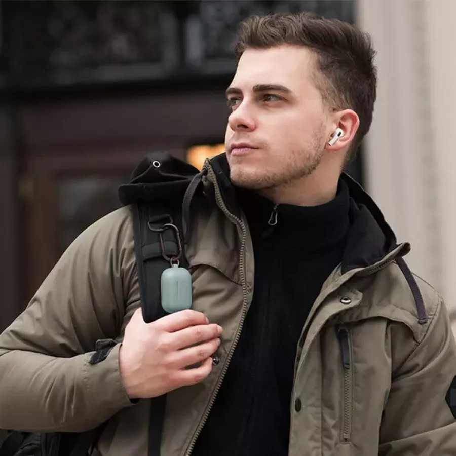 Купить Силиконовый чехол Elago Silicone Hang Mint для AirPods Pro, мятный в Сочи. Вид 7