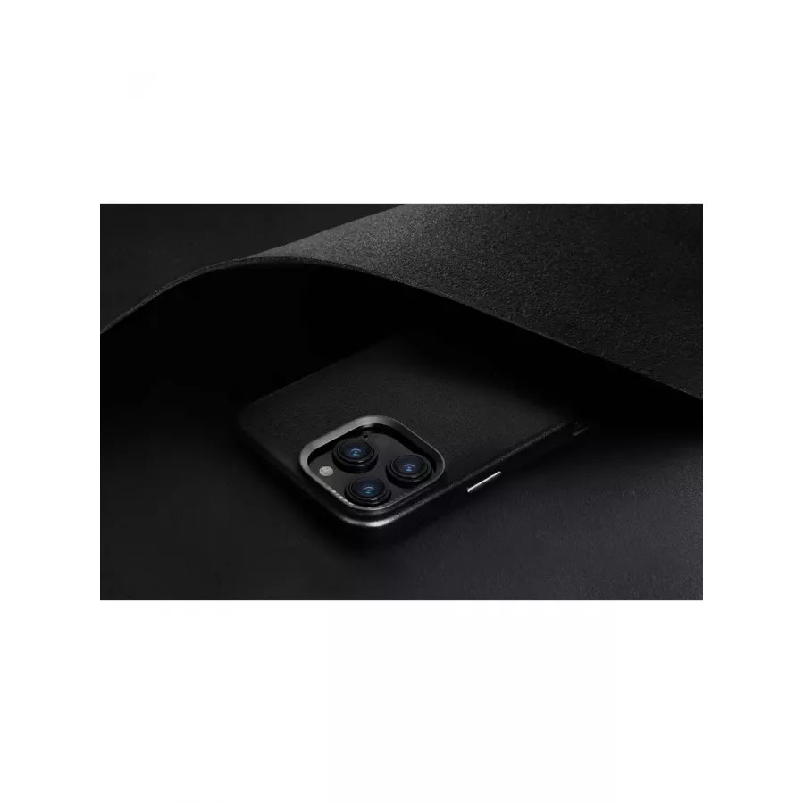 Купить Чехол кожаный Uniq Lyden (MagSafe) для iPhone 16 Pro Max, черный в Сочи. Вид 6