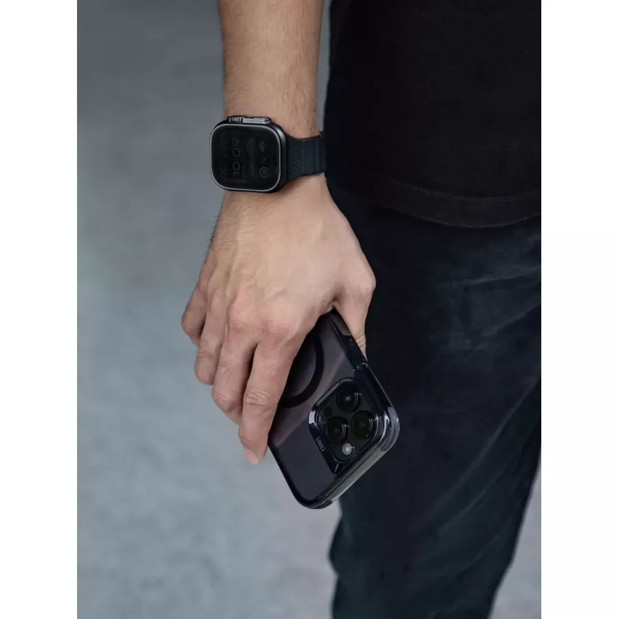 Купить Чехол силиконовый Uniq Combat (MagSafe) для iPhone 16 Pro, black в Сочи. Вид 4