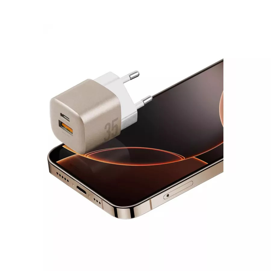Купить Зарядное устройство EnergEA Ampcharge GaN35, USB-C PD35 + USB-A QC30 total 35W, Gold в Сочи. Вид 3