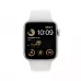 Apple Watch SE 2022 44mm, алюминий серебристого цвета, спортивный ремешок белого цвета. Вид 2